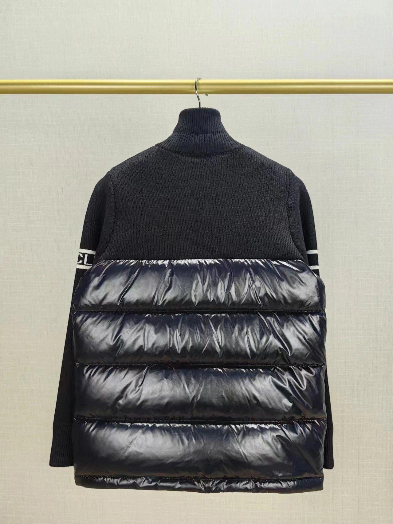 wg.luxury- 7o9385r Down Jacket item:D-F205I0804